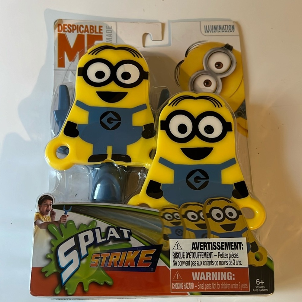 Despicable ME SLING SHOT WITH STICKY MINIONS PICTURES